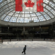 Como se tornar um verdadeiro canadense: Aprenda a patinar…